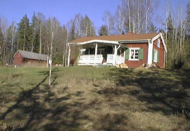  in Säffle - Eine Naturperle mit Boot und Sauna am Vänernsee