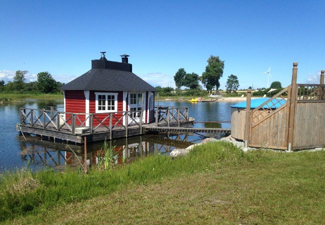 Ferienhaus in Köpingsvik - Schönes Ferienhaus mit Seeblick auf Öland