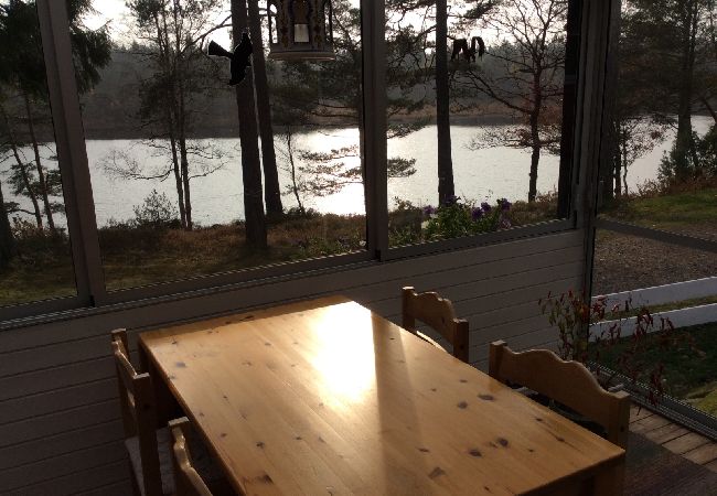 Ferienhaus in Hällingsjö - Urlaub an einem Badesee in Halland Ferienhaus in Hällingsjö - Urlaub an einem Badesee in Halland