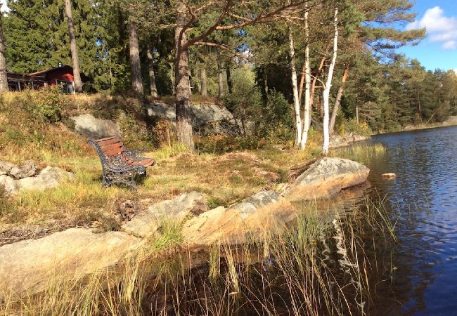 Ferienhaus in Hällingsjö - Urlaub an einem Badesee in Halland Ferienhaus in Hällingsjö - Urlaub an einem Badesee in Halland