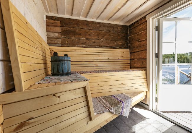 Ferienhaus in Gällö - Traumlage mit riesiger Terrasse direkt am See Ferienhaus in Gällö - Traumlage mit riesiger Terrasse direkt am See