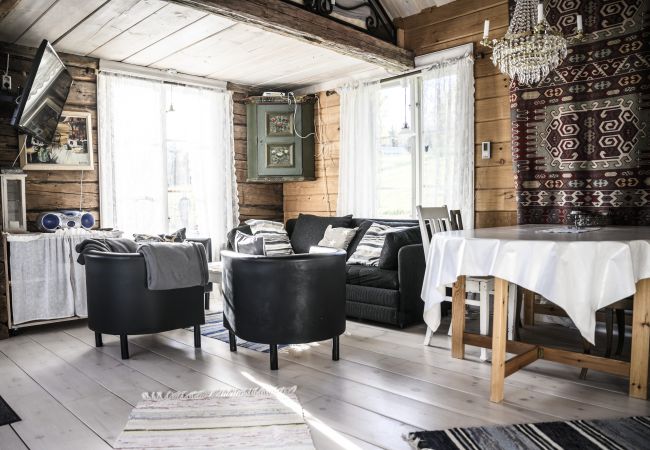Ferienhaus in Gällö - Traumlage mit riesiger Terrasse direkt am See Ferienhaus in Gällö - Traumlage mit riesiger Terrasse direkt am See