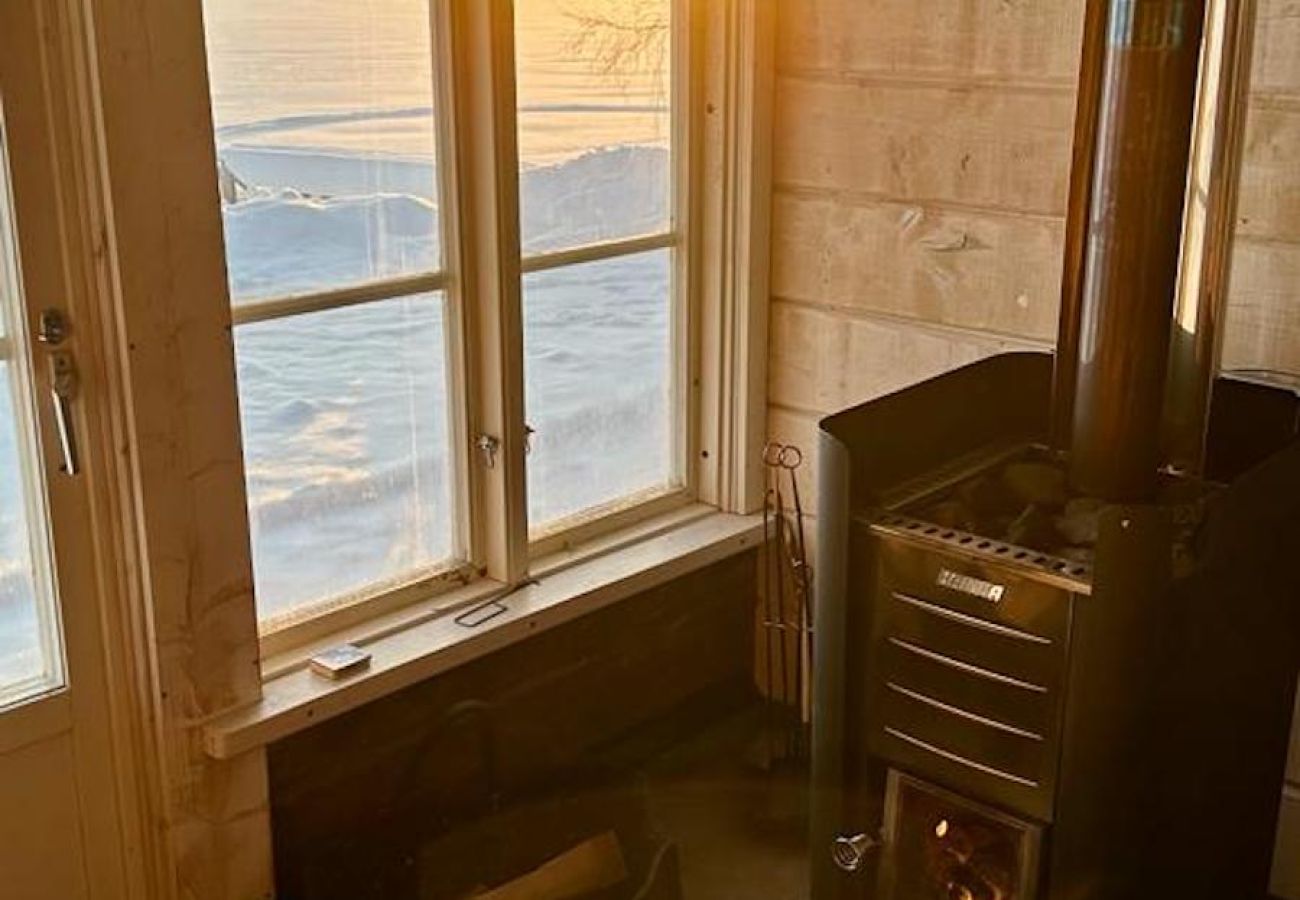 Ferienhaus in Gällö - Traumlage mit riesiger Terrasse direkt am See
