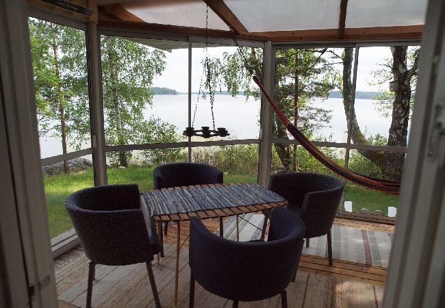 Ferienhaus in Säffle - Ferienhaus am See mit eigenem Badestrand