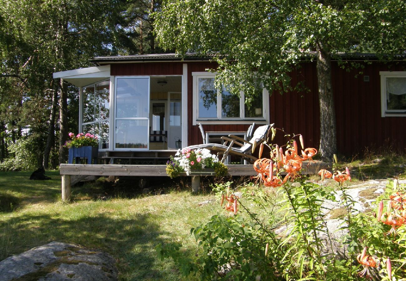 Ferienhaus in Säffle - Ferienhaus am See mit eigenem Badestrand