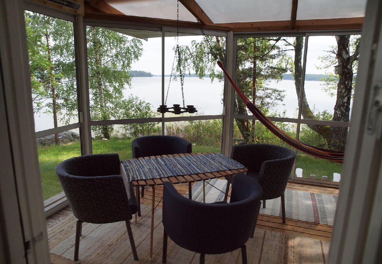 Ferienhaus in Säffle - Ferienhaus am See mit eigenem Badestrand