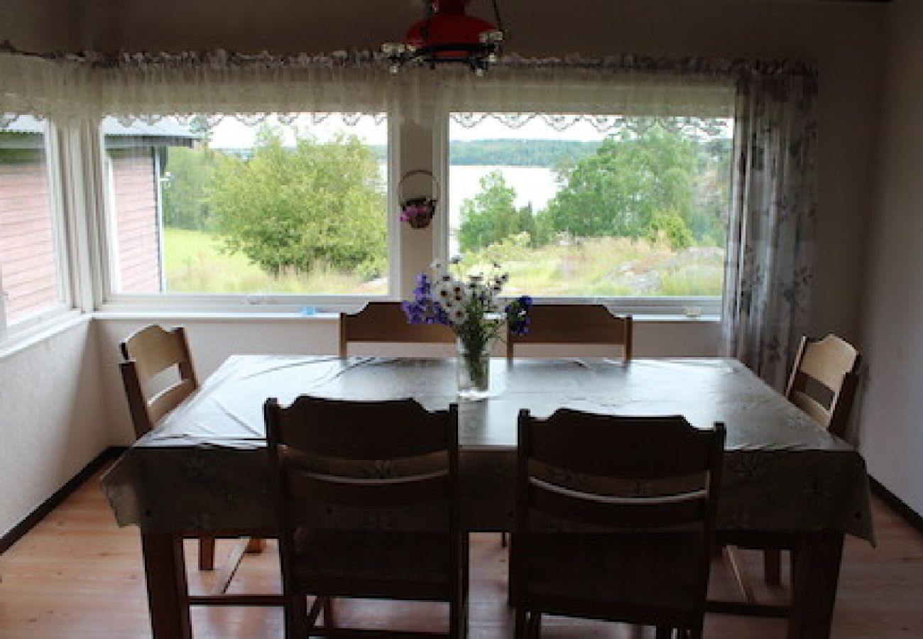 Ferienhaus in Vikbolandet - Ferienhaus in den Schären mit Seeblick in alle drei Richtungen