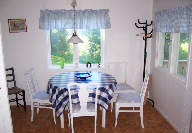 Ferienhaus in Stjärnhov - Ferienhaus im Grünen mit Seeblick Ferienhaus in Stjärnhov - Ferienhaus im Grünen mit Seeblick