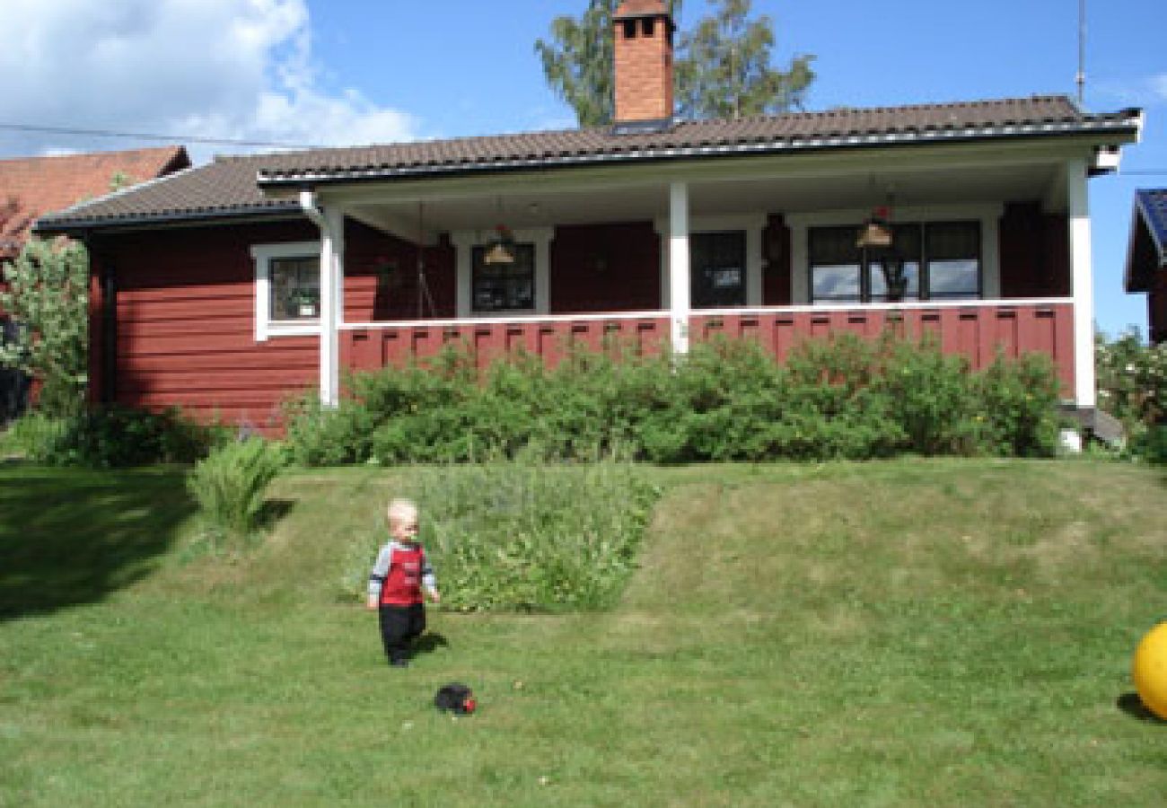 Ferienhaus in Sollerön - Ferienhaus am Ufer des Siljansees in Dalarna
