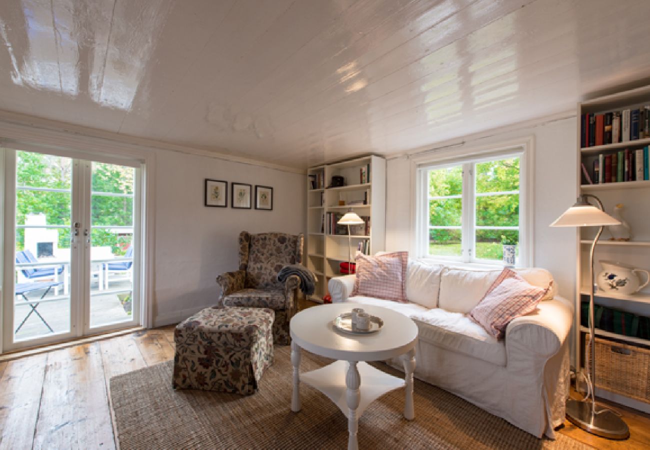 Ferienhaus in Brålanda - Lindeskogen