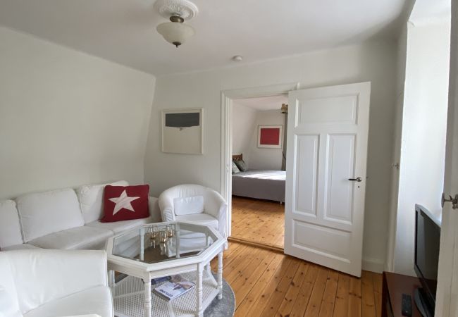 Ferienwohnung in Dalarö - Wunderbare Ferienwohnung auf Dalarö mit Meerblick mitten in den Stockholmer Schären Ferienwohnung in Dalarö - Wunderbare Ferienwohnung auf Dalarö mit Meerblick mitten in den Stockholmer Schären