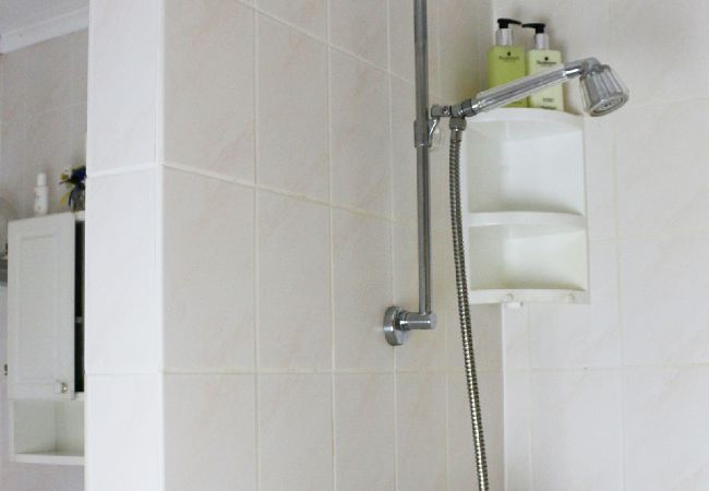 Ferienhaus in Annerstad - Wunderbares gemütliches Ferienhäuschen am See Kösen Ferienhaus in Annerstad - Wunderbares gemütliches Ferienhäuschen am See Kösen