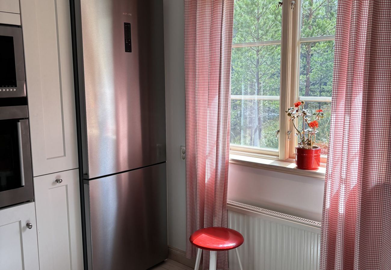 Ferienhaus in Mora - Ferienhaus direkt am See und Wasalaufstrecke