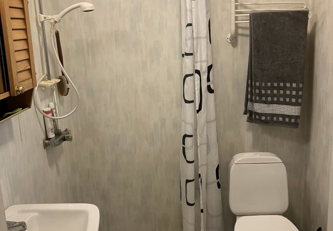 Ferienhaus in Kristinehamn - Urlaub zwischen Wald und Weiden - 500 Meter vom Vänernsee entfernt Ferienhaus in Kristinehamn - Urlaub zwischen Wald und Weiden - 500 Meter vom Vänernsee entfernt