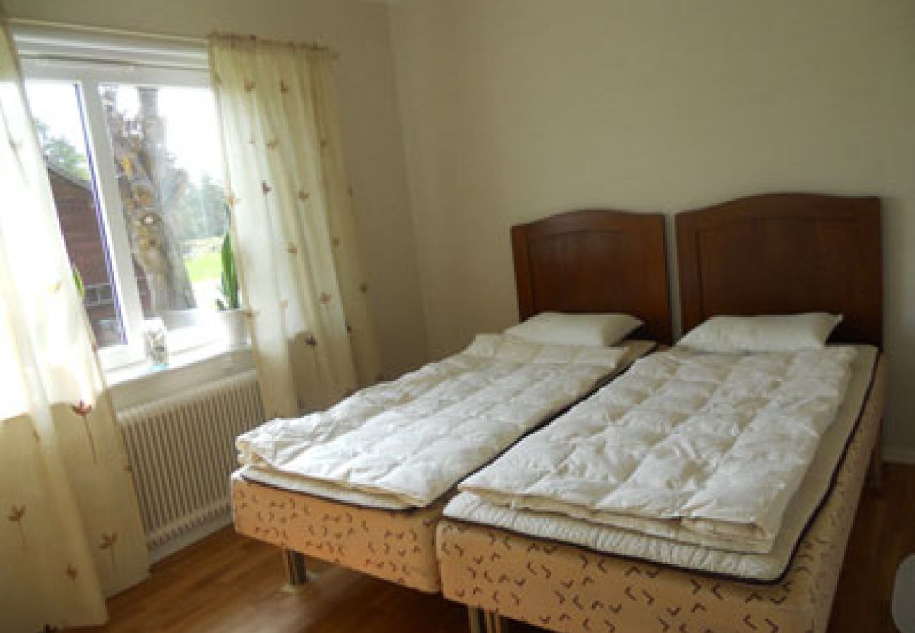 Ferienhaus in Kristinehamn - Urlaub zwischen Wald und Weiden - 500 Meter vom Vänernsee entfernt