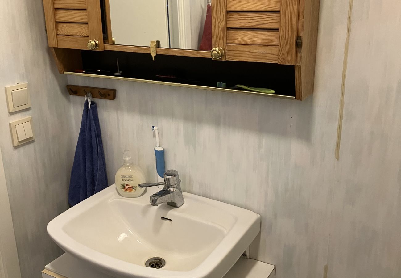Ferienhaus in Kristinehamn - Urlaub zwischen Wald und Weiden - 500 Meter vom Vänernsee entfernt