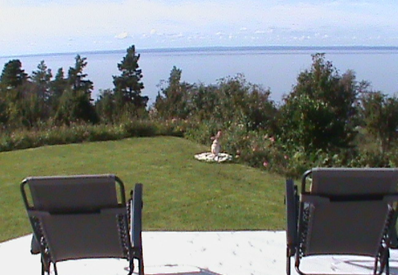 Ferienhaus in Ödeshög - Panoramablick und Urlaub am Vätternsee