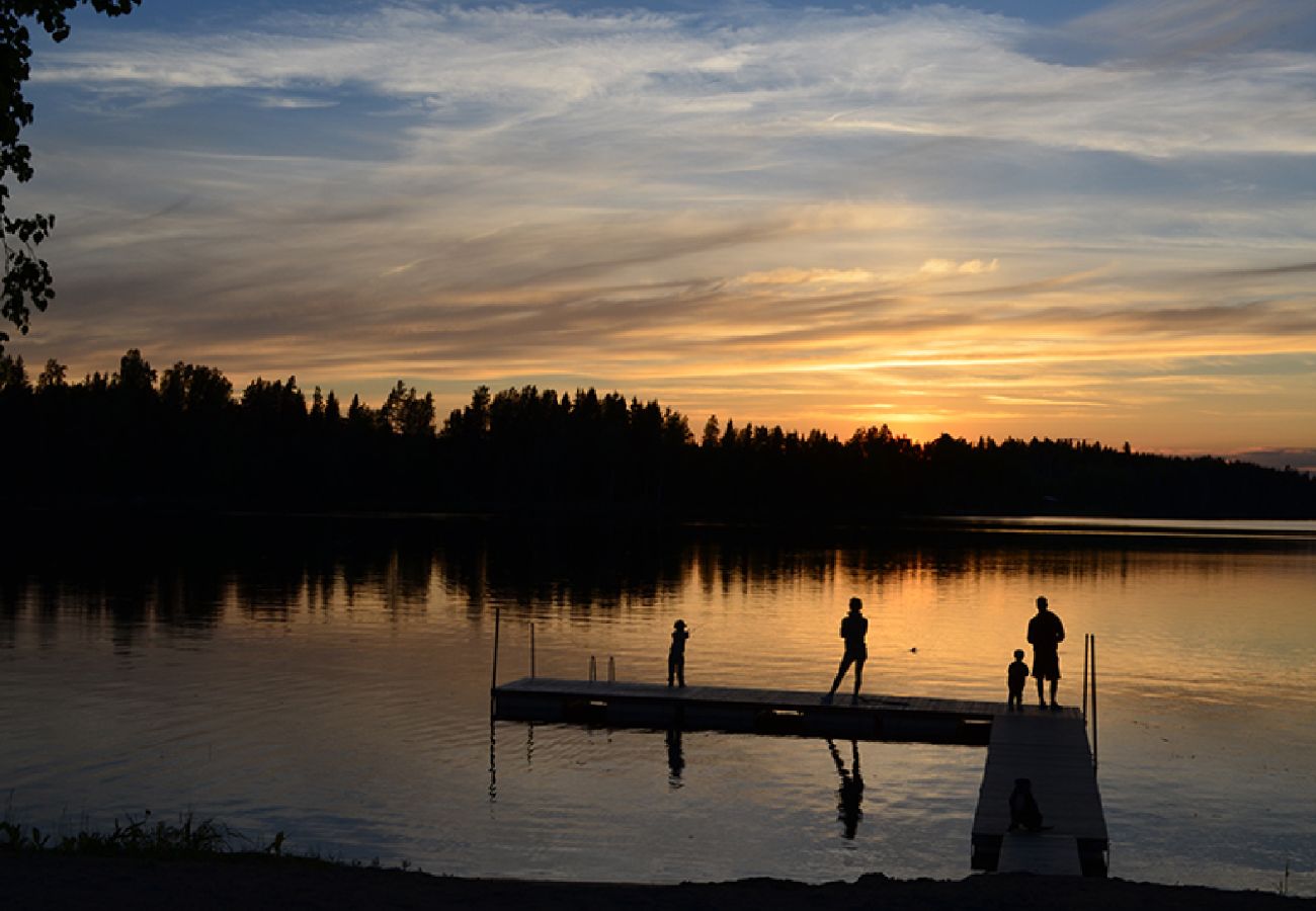 Ferienhaus in Ramsberg - Urlaub am See in Bergslagen mit eigener Badestelle