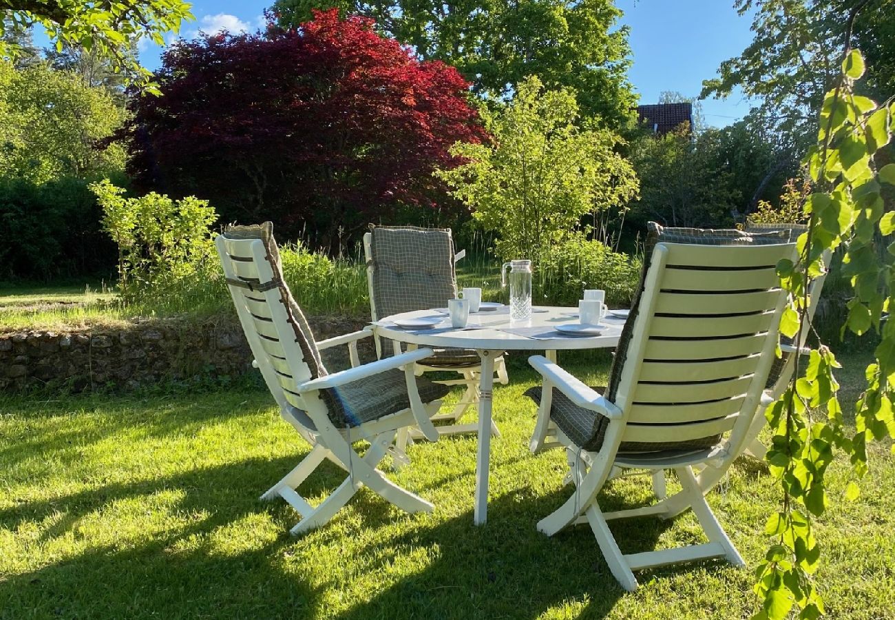 Ferienhaus in Vena - Idyllische Lage am Rande eines Dorfes