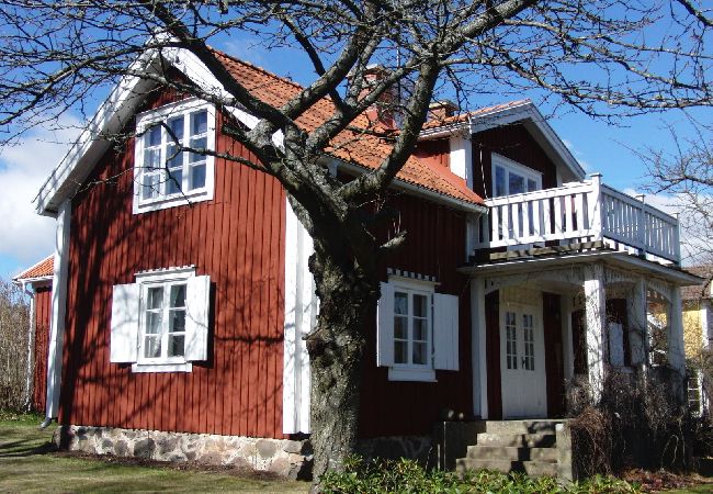 Ferienhaus in Ålem - Groß, ruhig, gemütlich mit vielen Zimmern in Meeresnähe.