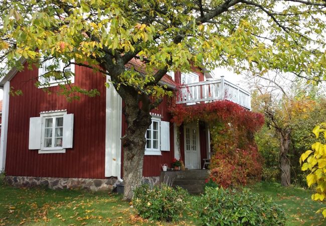 Ferienhaus in Ålem - Groß, ruhig, gemütlich mit vielen Zimmern in Meeresnähe.