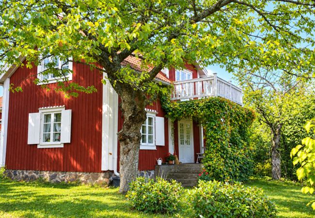 Ferienhaus in Ålem - Groß, ruhig, gemütlich mit vielen Zimmern in Meeresnähe.