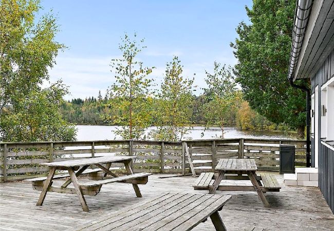 Zimmeranmietung in Floda - Freizeitspass am See Uspen