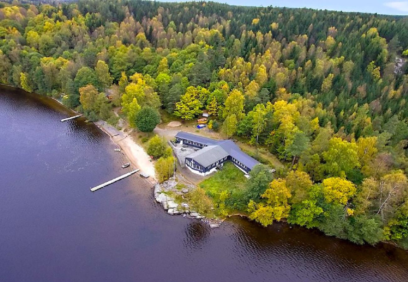 Zimmeranmietung in Floda - Freizeitspass am See Uspen