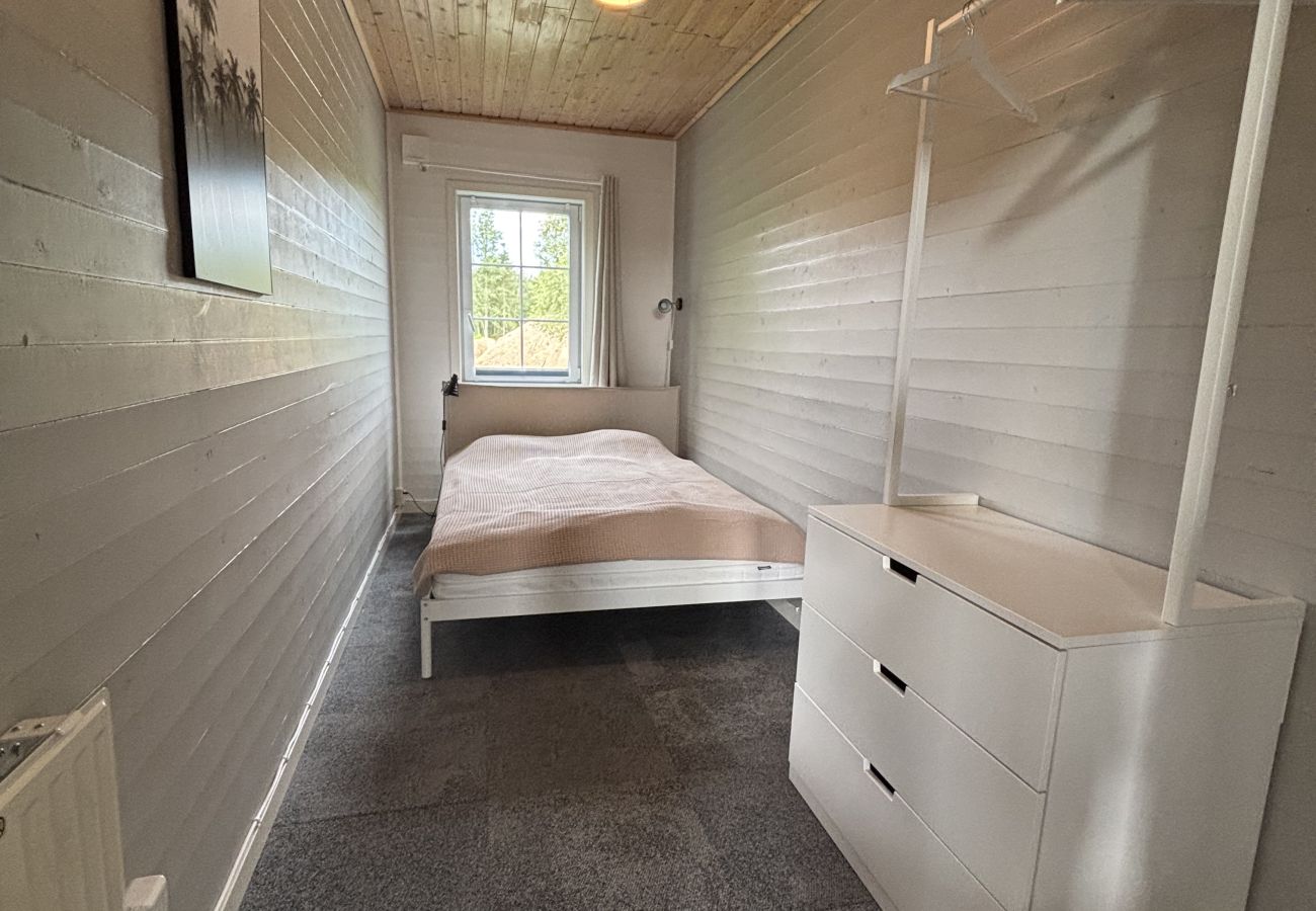 Ferienhaus in Väckelsång - Traumurlaub am See mit Boot und Pool vor der Tür