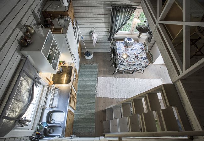 Ferienhaus in Gällö - Wunderbares Ferienhaus direkt am See mit Sauna, Wifi und Wildnisbad (mietbar) Ferienhaus in Gällö - Wunderbares Ferienhaus direkt am See mit Sauna, Wifi und Wildnisbad (mietbar)