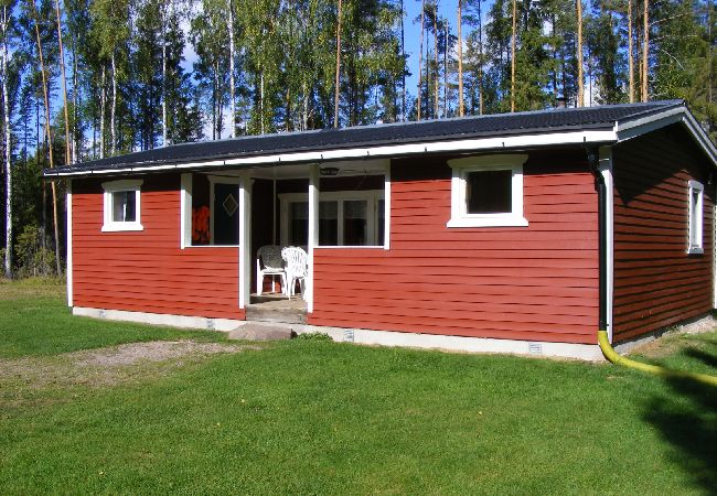 Ferienhaus in Mora - Kinderfreundliches Ferienhaus mit Seenähe