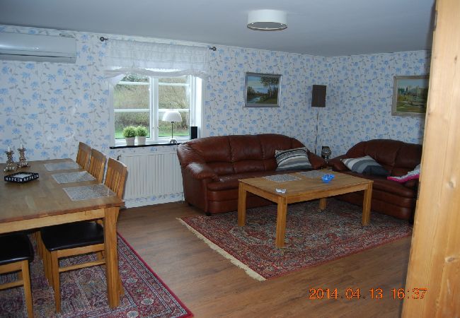 Ferienhaus in Jät - Grosses Ferienhaus für Angelabenteuer auf dem Lande unweit vom Åsnensee Ferienhaus in Jät - Grosses Ferienhaus für Angelabenteuer auf dem Lande unweit vom Åsnensee