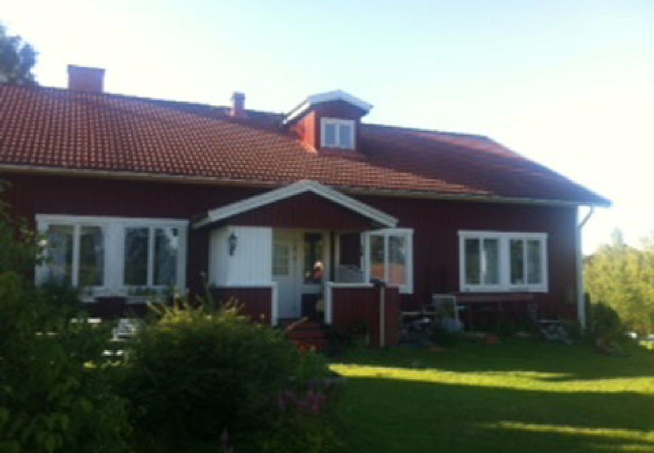 Ferienhaus in Söderbärke - Sjöstuga Barken