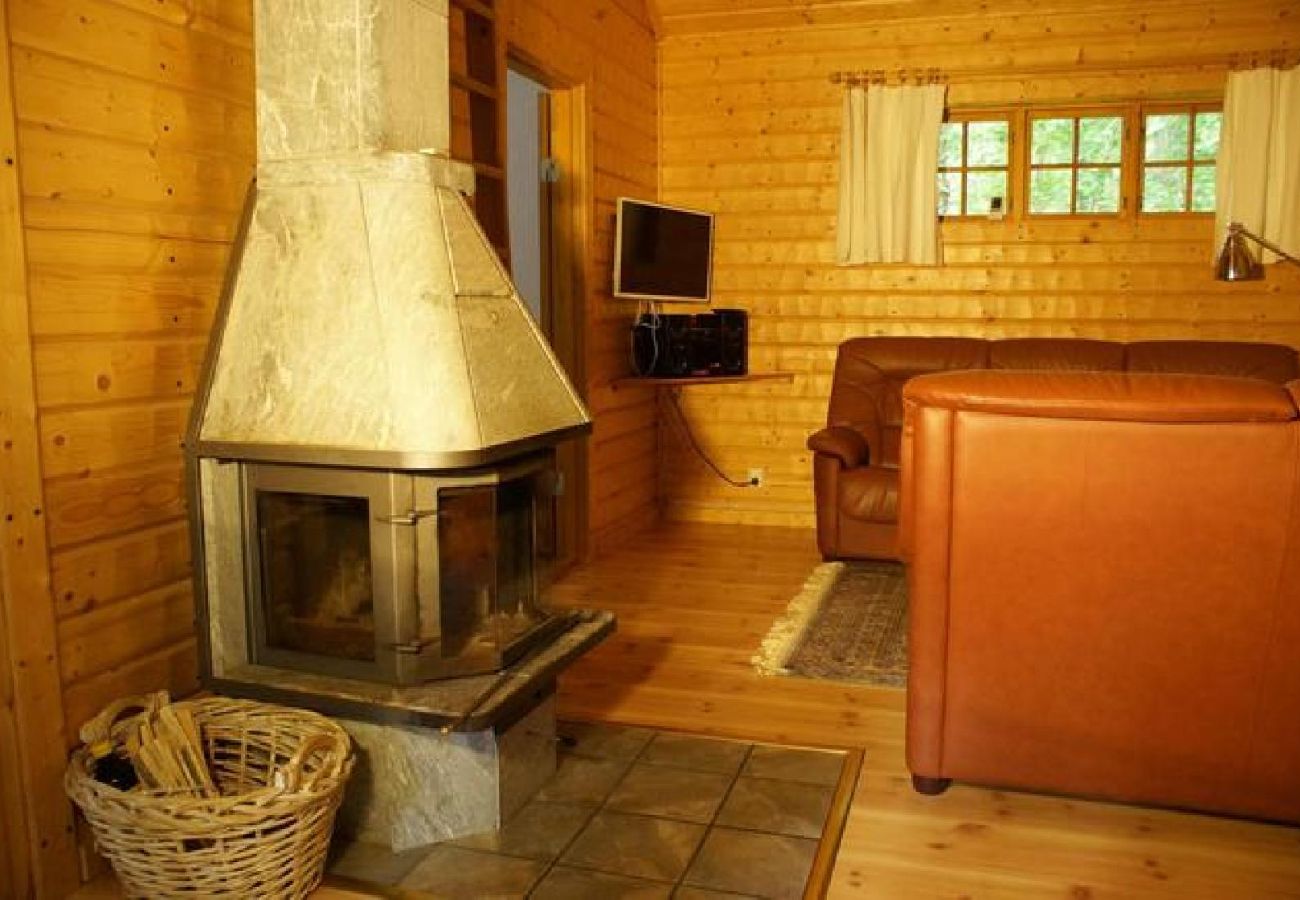 Ferienhaus in Sexdrega - Urlaub mit Boot am See und Internet