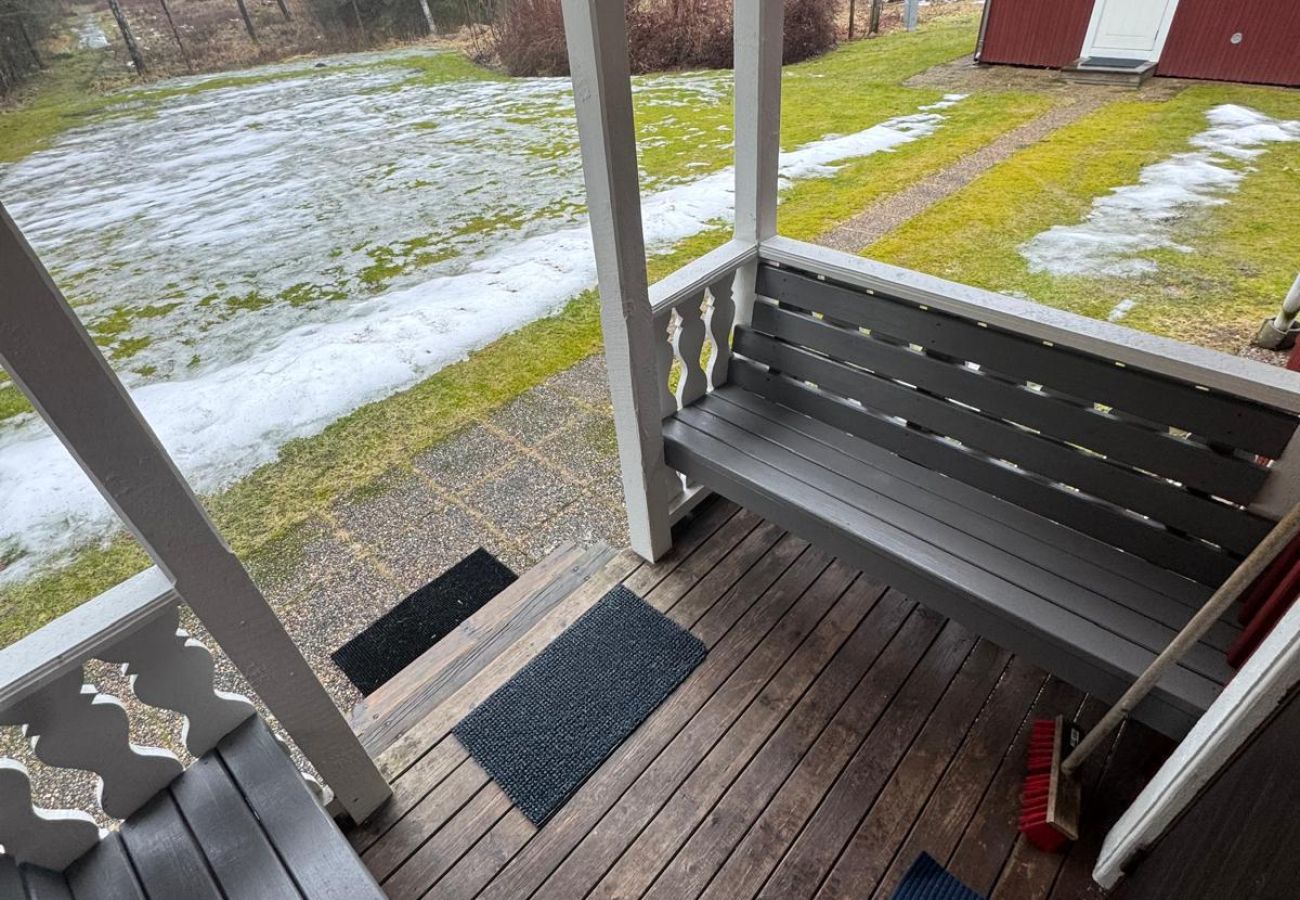 Ferienhaus in Sexdrega - Urlaub mit Boot am See und Internet