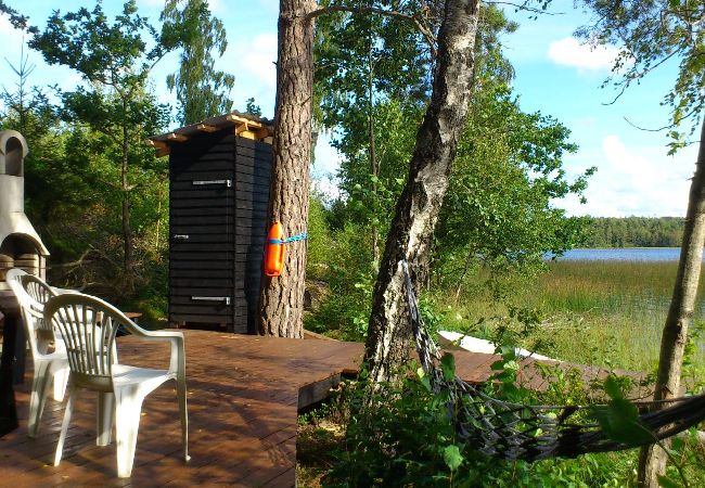 Ferienhaus in Forsheda - Einsames Ferienhaus in  Småland direkt am See