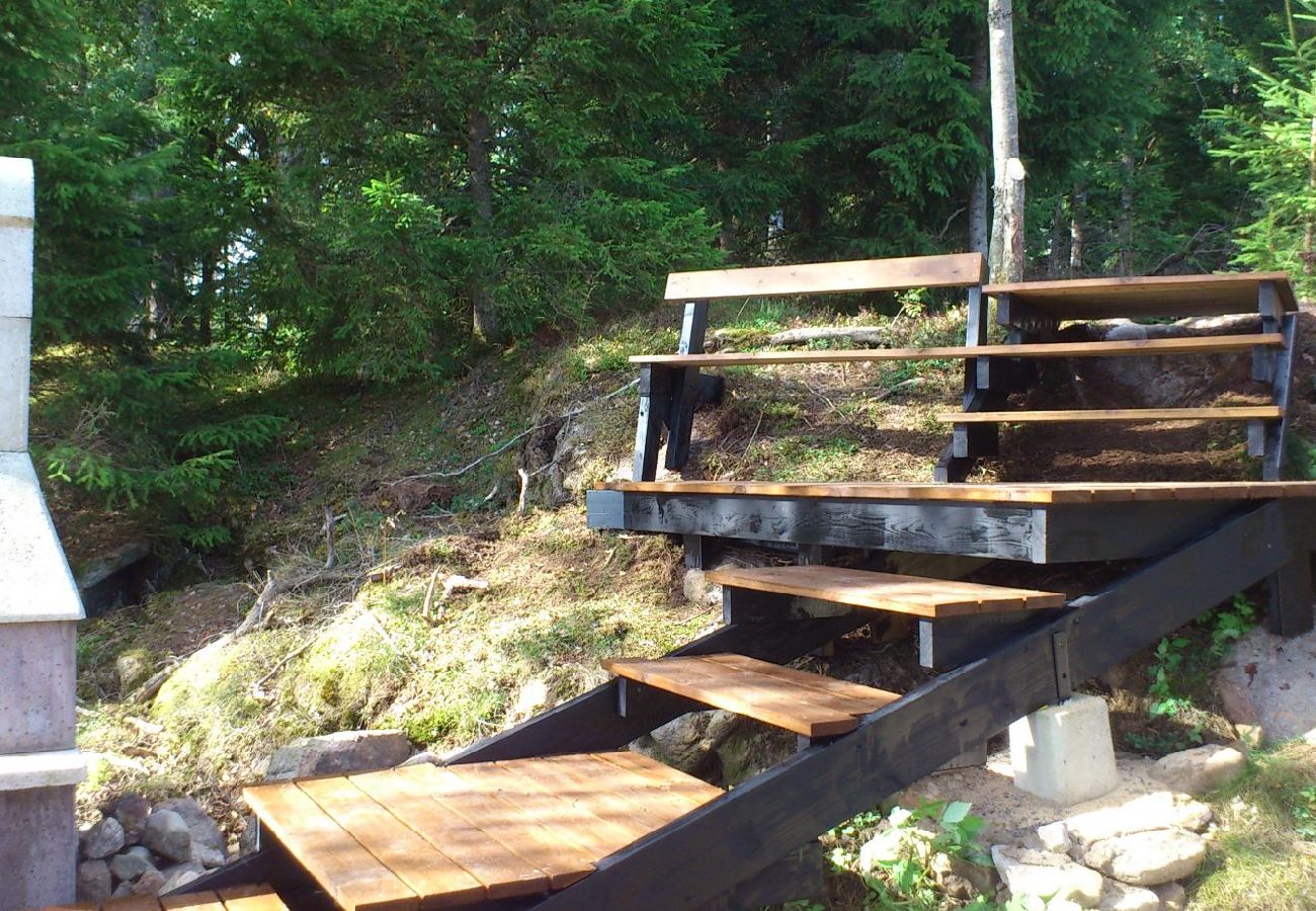 Ferienhaus in Forsheda - Einsames Ferienhaus in  Småland direkt am See