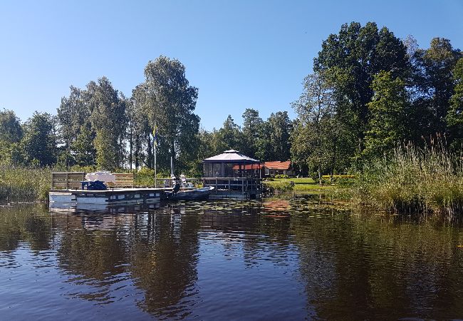 Ferienhaus in Jät - Ferienhaus in Småland direkt am See Åsnen