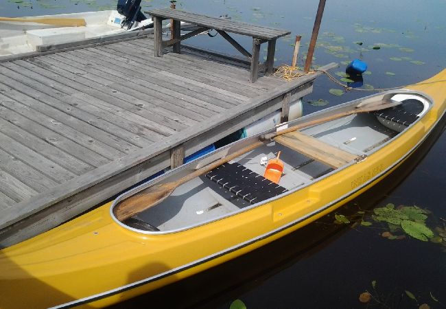 Ferienhaus in Jät - Ferienhaus direkt am See Åsnen (Achtung: Kein Strom und fliessend Wasser) Ferienhaus in Jät - Ferienhaus direkt am See Åsnen (Achtung: Kein Strom und fliessend Wasser)