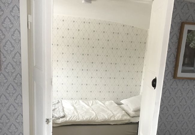 Ferienhaus in Jät - Ferienhaus direkt am See Åsnen (Achtung: Kein Strom und fliessend Wasser) Ferienhaus in Jät - Ferienhaus direkt am See Åsnen (Achtung: Kein Strom und fliessend Wasser)