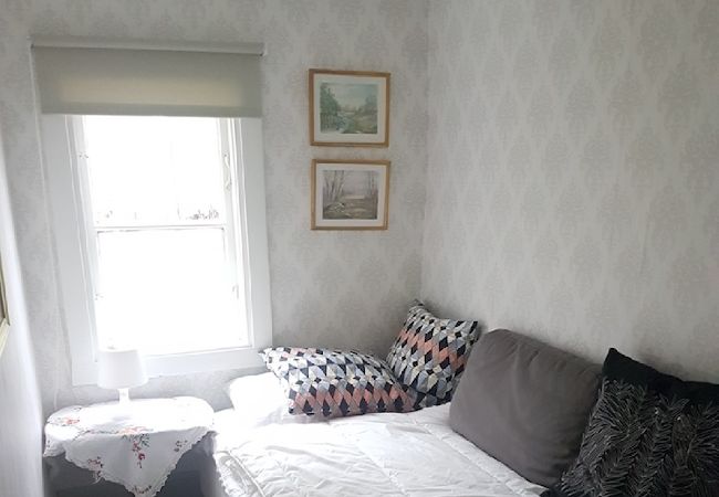 Ferienhaus in Jät - Ferienhaus direkt am See Åsnen (Achtung: Kein Strom und fliessend Wasser) Ferienhaus in Jät - Ferienhaus direkt am See Åsnen (Achtung: Kein Strom und fliessend Wasser)