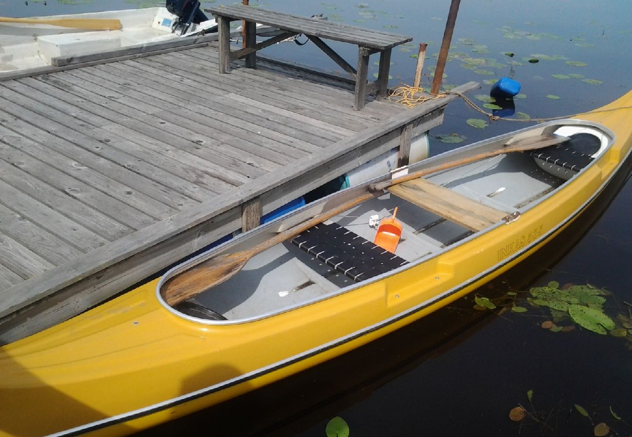 Ferienhaus in Jät - Ferienhaus direkt am See Åsnen (Achtung: Kein Strom und fliessend Wasser)