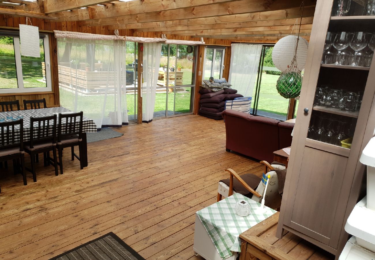 Ferienhaus in Jät - Ferienhaus direkt am See Åsnen (Achtung: Kein Strom und fliessend Wasser)