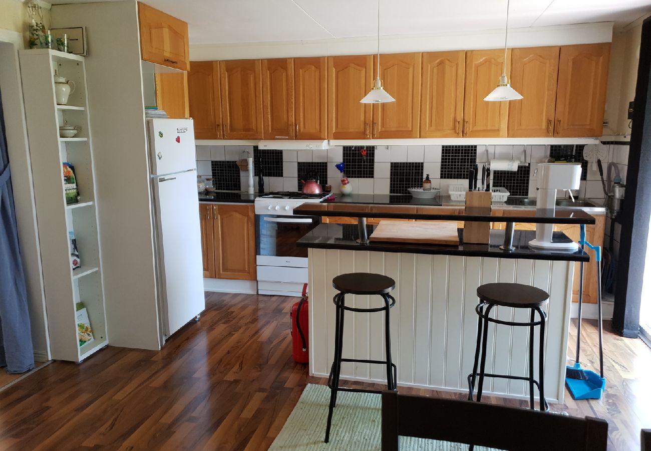 Ferienhaus in Jät - Ferienhaus direkt am See Åsnen (Achtung: Kein Strom und fliessend Wasser)