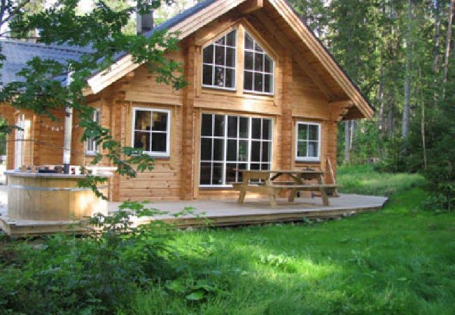 Ferienhaus in Bräcke - Bequem und modern Wohnen am See