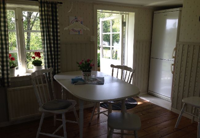 Ferienhaus in Tvärred - Urlaub am See in Südschweden mit Boot Ferienhaus in Tvärred - Urlaub am See in Südschweden mit Boot