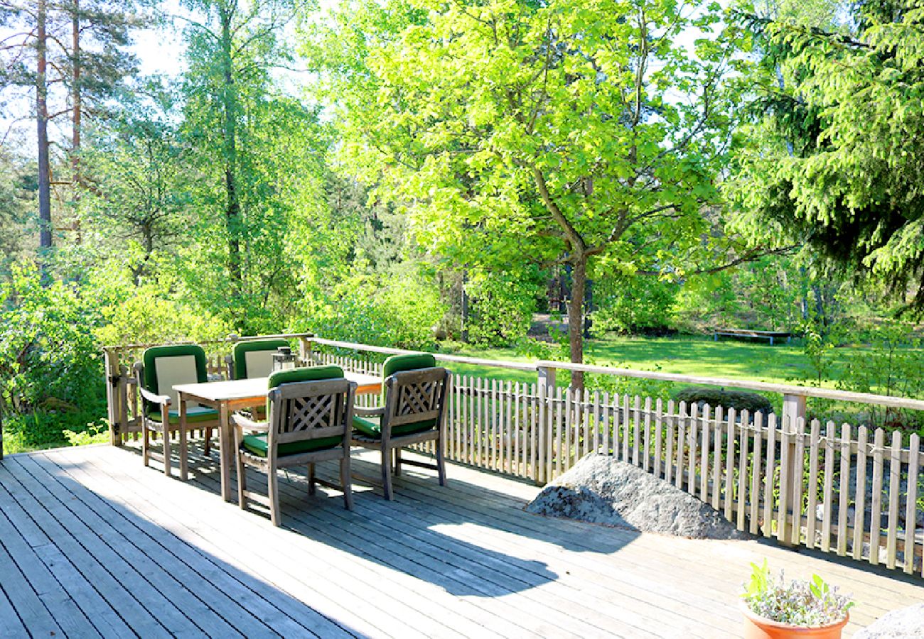 Ferienhaus in Svartsjö - Natur- und City Urlaub bei Stockholm auf dem Lande 