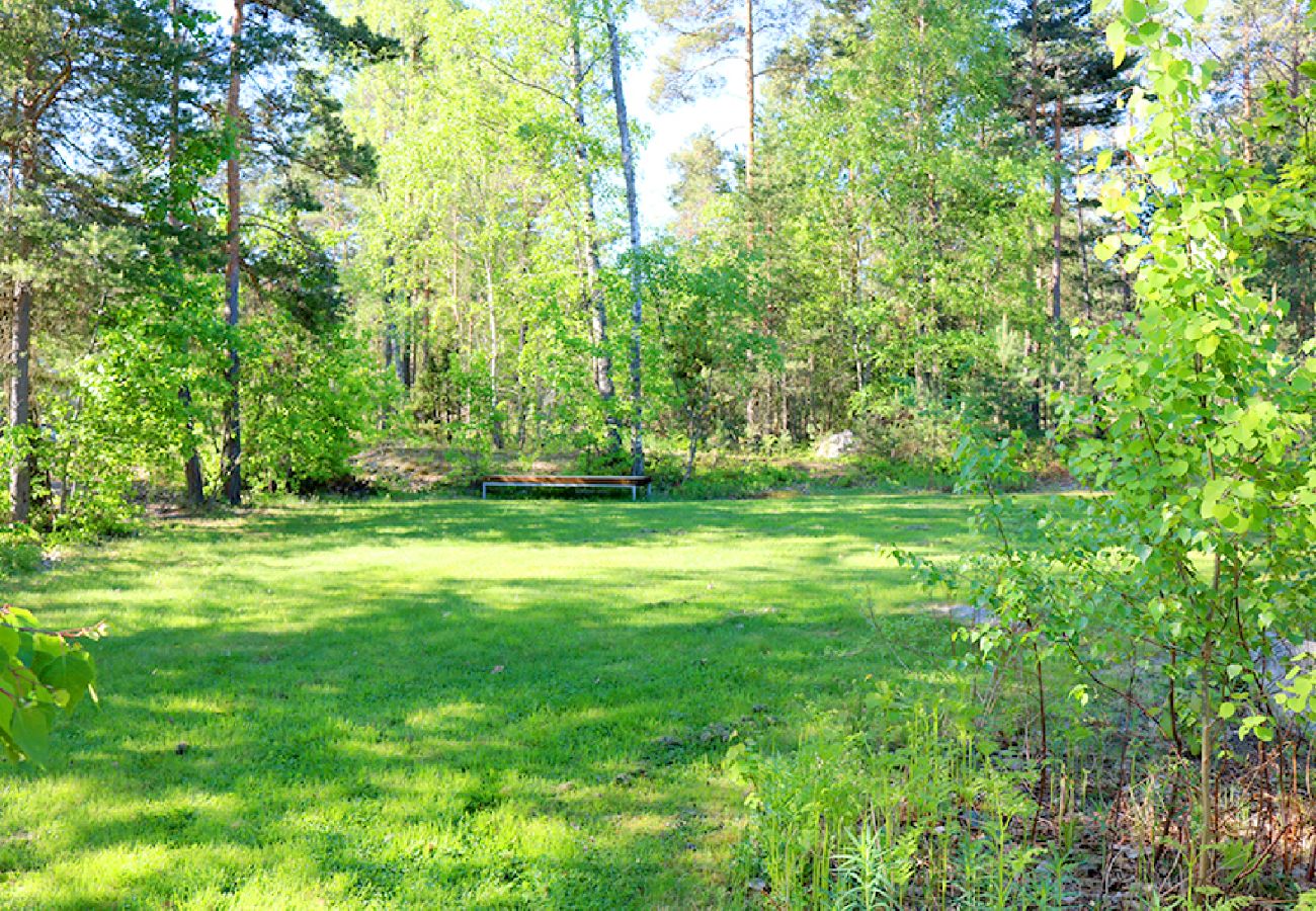 Ferienhaus in Svartsjö - Natur- und City Urlaub bei Stockholm auf dem Lande 