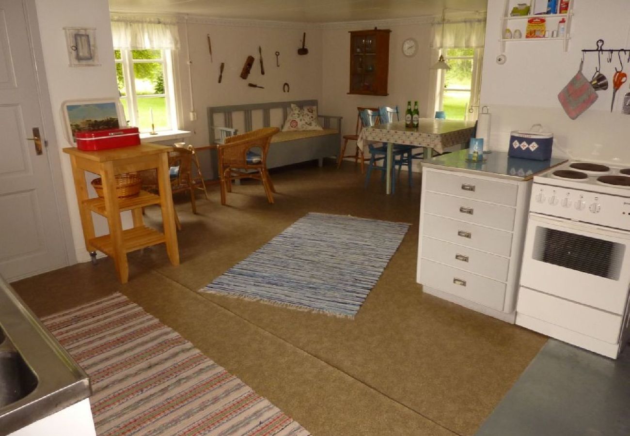 Ferienhaus in Kalv - Ferienhaus mit Astrid-Lindgren Charme in Südwest-Schweden