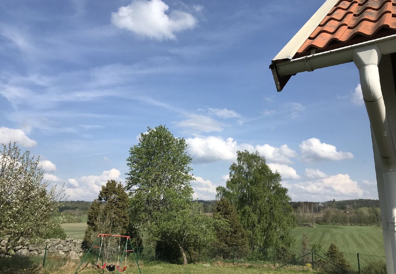 Ferienhaus in Lekeryd - Urlaub unweit vom grossen See Vättern auf dem Lande